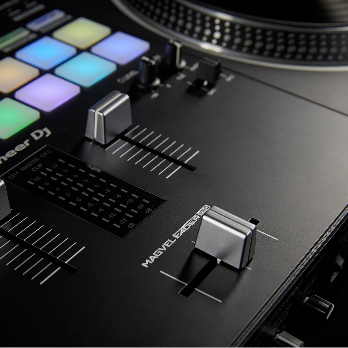 Pioneer DJ DDJ-REV7 DJ Controller